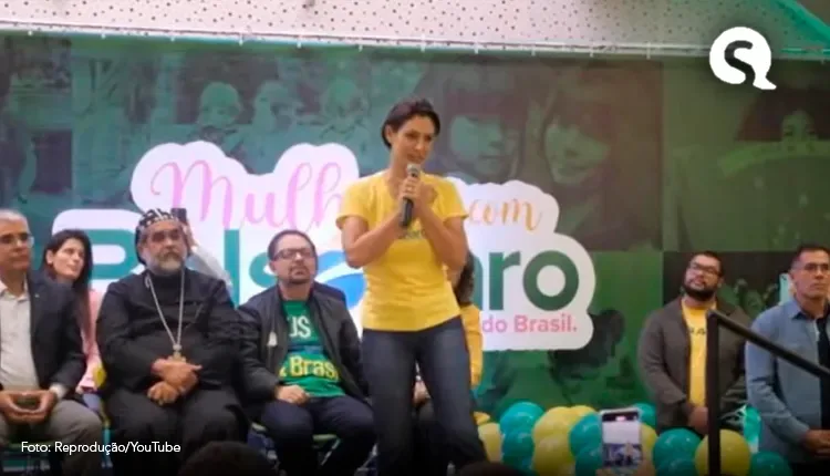 Michelle Bolsonaro chora ao falar sobre ataque contra a filha