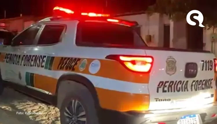 Ao retornar de uma festa, filho encontra mãe e irmão mortos a tiros dentro de casa