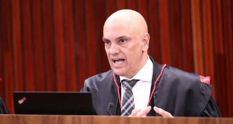 Moraes multa coligação de Bolsonaro em R$ 22,9 milhões após relatório do PL pedir anulação de votos sem indicar prova de fraude