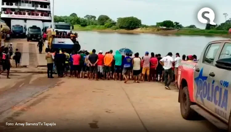 VÍDEO: Cinco pessoas morrem em acidente envolvendo micro-ônibus que caiu no rio em Santana do Tapará