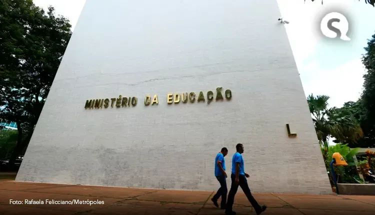 MEC não tem verba para pagar milhares de bolsistas e médicos residentes