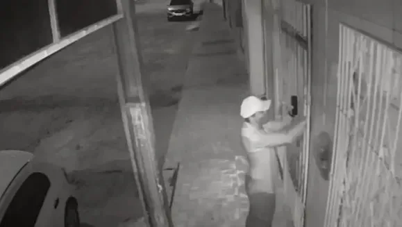 Homem tenta invadir casa, mas é surpreendido por moradores em Morrinhos