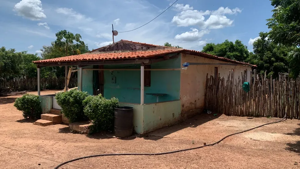 Dois homens são presos por suspeita de participação em chacina que deixou 4 mortos em Ibicuitinga, no interior do Ceará