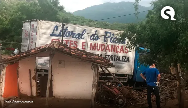 Caminhão desgovernado invade casa, mata criança e deixa feridos no Ceará