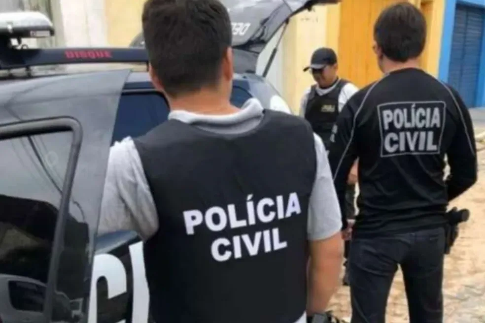 Equipes da Polícia Civil e Militar estão na região em busca dos suspeitos — Foto: Polícia Civil/Reprodução
