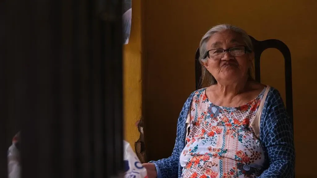 Idosa é resgatada de afogamento pela neta após chuva forte no CE: ‘estava rezando o terço’