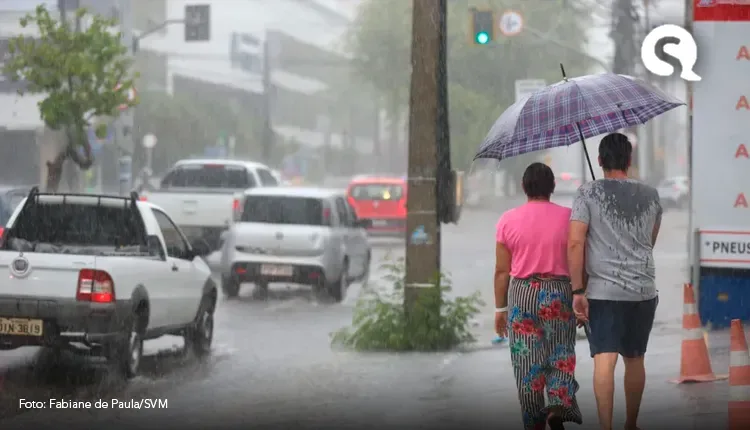 Ceará tem alta possibilidade de chuva nesta sexta-feira, diz Funceme; veja previsão do tempo