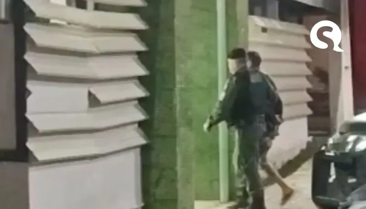 Homem é preso após tentar matar a companheira por ela ter esquecido colher, em São Benedito