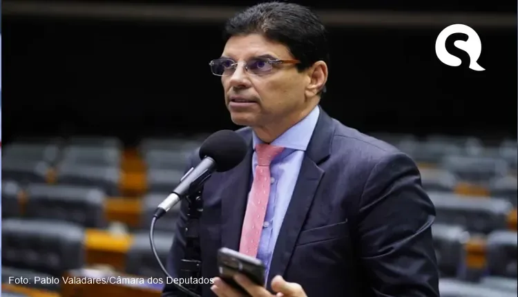 Arcabouço: relator diz que Bolsa Família não terá aumento acima da inflação se meta fiscal for descumprida pelo governo