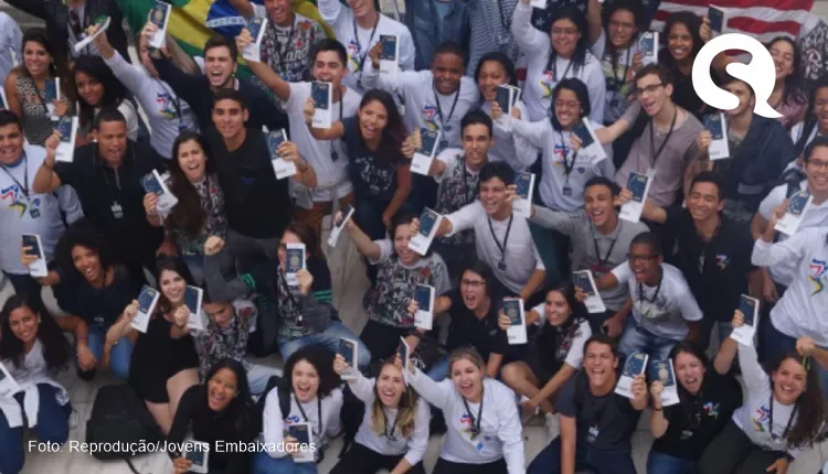Jovens Embaixadores 2024 está com inscrições abertas para estudantes da rede pública