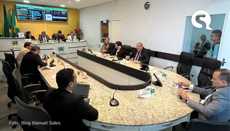 Câmara de Santa Quitéria abre processo de cassação contra prefeita interina