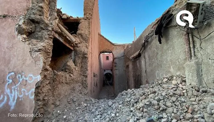 Câmera registra inicio de terremoto e desespero das pessoas no Marrocos