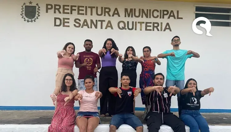 Estudantes da UVA em Santa Quitéria reclamam novamente sobre falta do ônibus e cobram providências