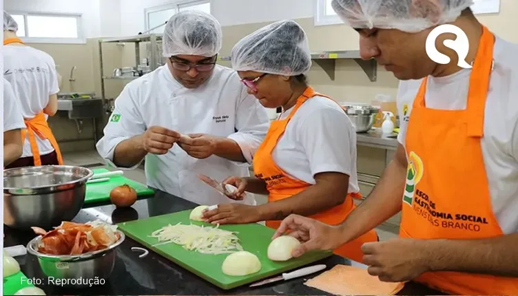 Escola de Gastronomia abre 100 vagas para quatro cursos gratuitos para preparo de ceia de Natal