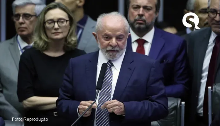 Lula é recebido no Congresso Nacional aos gritos de “ooo ladrão chegou”