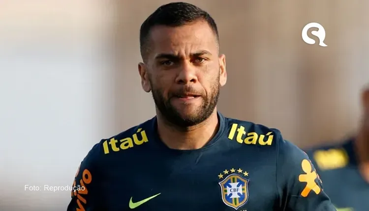Mãe de Daniel Alves se manifesta após condenação do ex-lateral por estupro: ” ele é inocente sim”