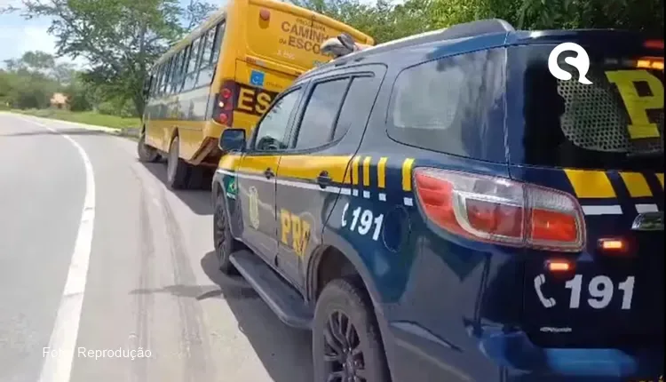 Ônibus escolar com freios quebrados é flagrado transportando crianças na cidade de Forquilha
