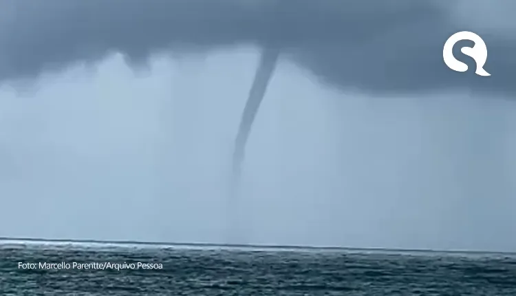 Tromba d’água é vista na Praia de Maceió em Camocim; veja vídeo