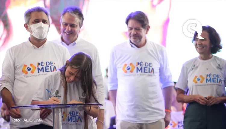 Poupança para alunos do ensino médio beneficiará 185 mil alunos do Ceará