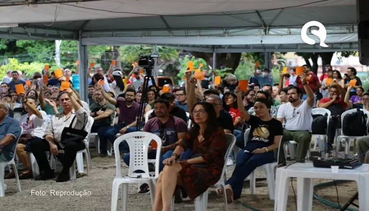 Professores da UFC, UFCA e Unilab decretam greve com início previsto para segunda-feira (15)