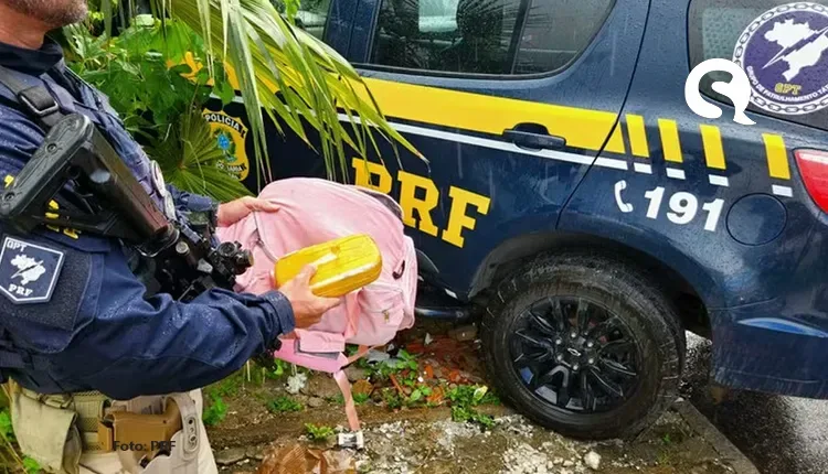 Passageira natural de Sobral é presa transportando 1 kg de crack em ônibus indo para Jericoacoara