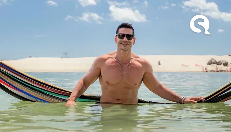 Ator de “Alma Gêmea” exibe corpo sarado aos 51 anos durante férias em Camocim, no Ceará
