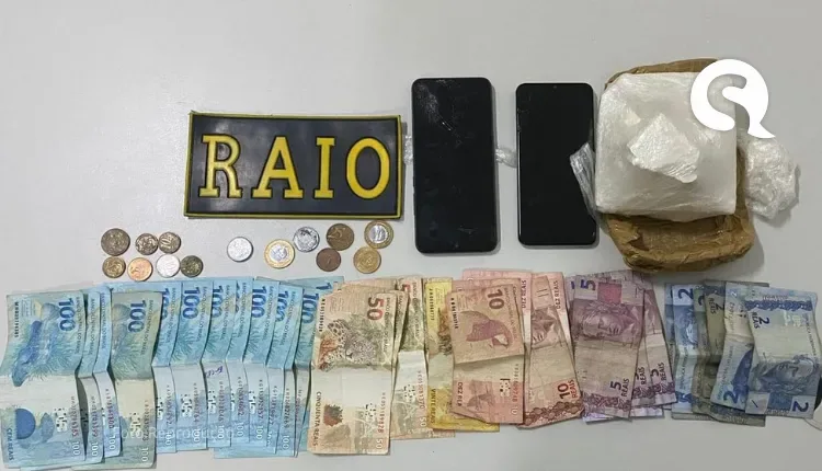 Em ações distintas, Polícia prende dupla suspeita de tráfico de drogas e recupera celulares roubados em Sobral