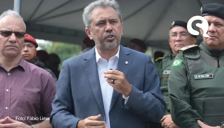 ‘Moto Segura Ceará’: Elmano sanciona lei que cria programa de rastreamento de motos roubadas