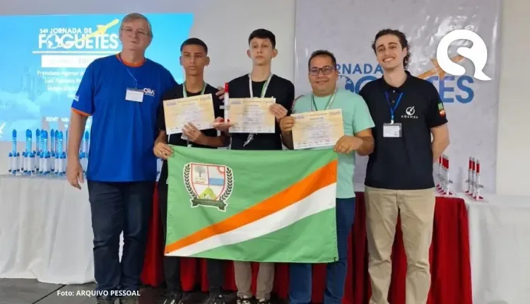 Escola de distrito de Santa Quitéria é premiada com o 2º lugar em disputa nacional de foguetes