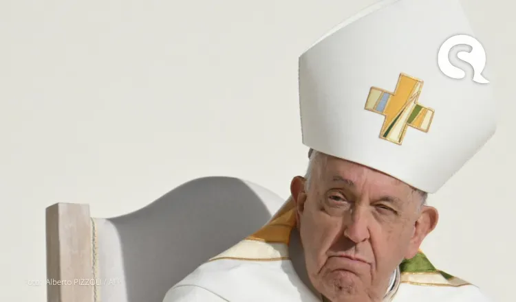 Papa Francisco deve fazer primeira aparição pública neste domingo (23)