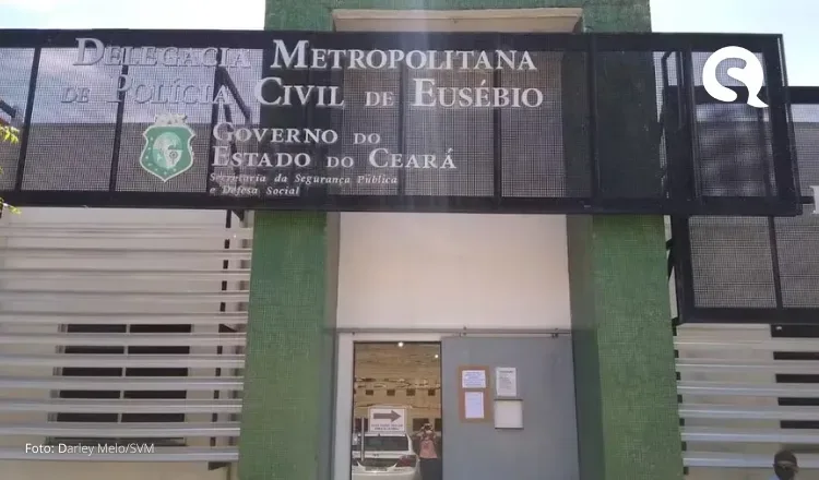 Empregada doméstica é presa suspeita de furtar R$ 5 mil do patrão para pagar dívida de filho ameaçado de morte por traficantes