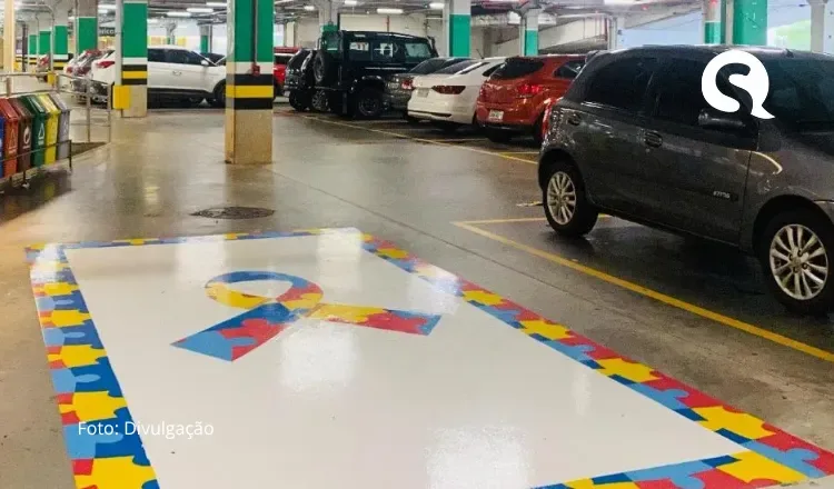 Comissão aprova projeto que garante vagas de estacionamento prioritárias para pessoas com autismo