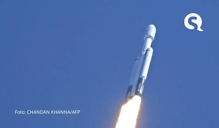 Nasa lança espaçonave para explorar lua de Júpiter em uma jornada de 6 anos até o planeta