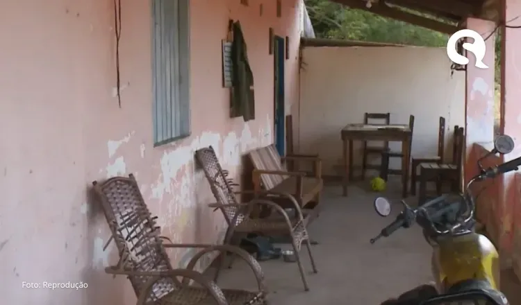 Criminosos invadem fazenda, fazem família refém e obrigam vítimas a fazerem Pix e empréstimos