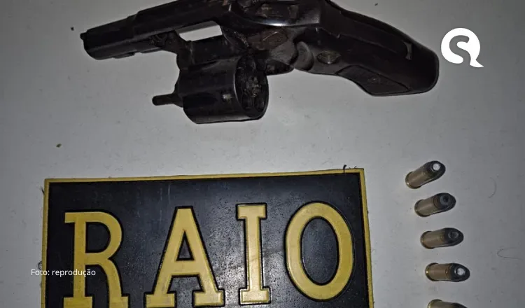 Dupla em posse de arma de fogo é presa em flagrante pela Polícia Militar em Sobral