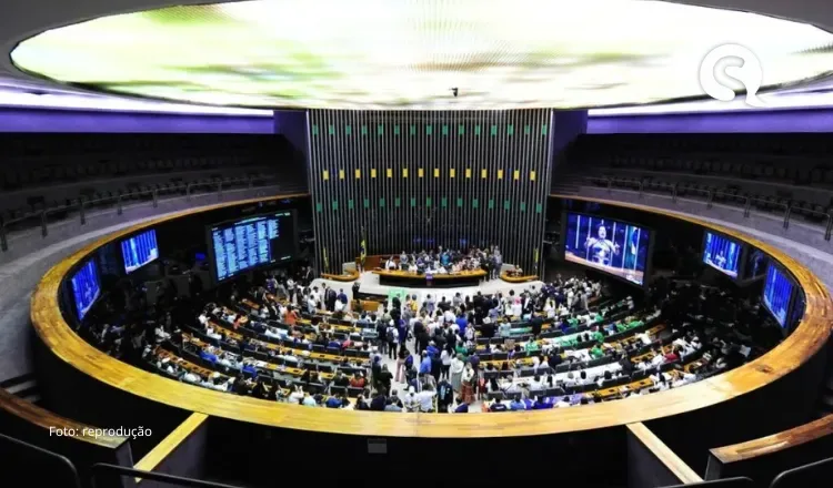 Proposta sobre fim da escala de trabalho 6×1 no Brasil movimenta discussões nas redes