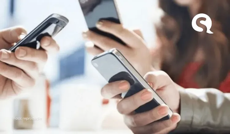 Proibição de celulares em escolas é aprovada no Senado; veja o que muda
