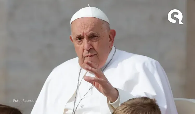 Papa Francisco tem insuficiência renal leve e condição permanece crítica, diz Vaticano