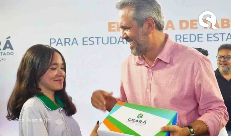 Governo do Ceará entrega tablets para estudantes da Crede 04 nesta quarta-feira (12)