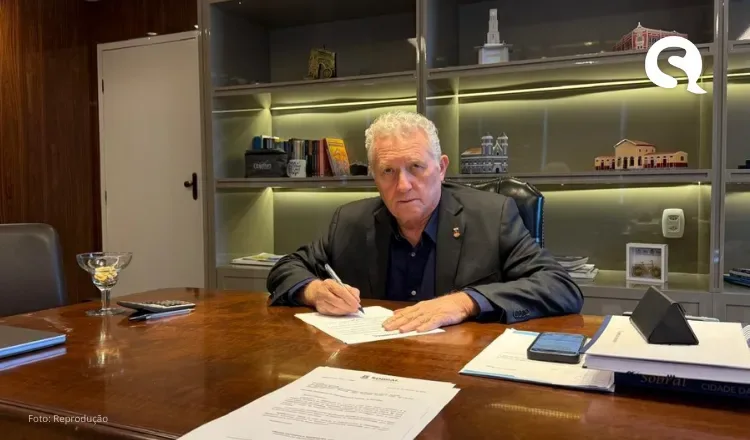 Prefeito de Sobral reúne técnicos para discutir projeto dos hospitais distritais
