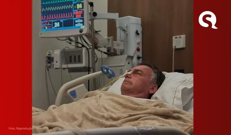 Bolsonaro publica foto no hospital e diz estar passando por “momento delicado” na recuperação