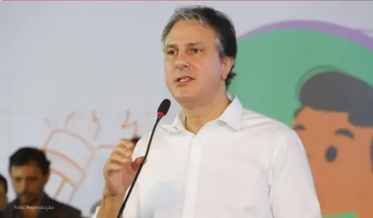 MEC anuncia bolsa de R$ 200 para alunos de cursinhos populares do Enem