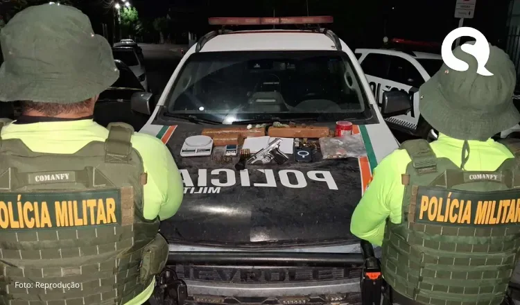 PMCE prende foragido da Justiça com arma de fogo, granada, drogas e documento falso na Praia do Preá, em Cruz