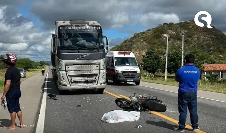 Repórter vai cobrir acidente fatal em Itapajé e descobre que o próprio irmão morreu