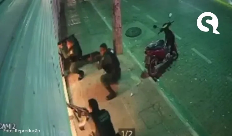 Criminosos são presos em flagrante enquanto mantinham pessoas reféns em assalto