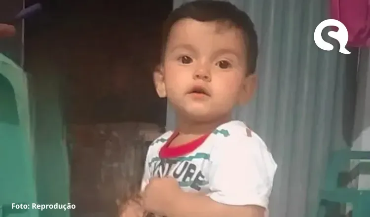 Criança de 3 anos morre eletrocutada ao tocar em carregador de celular danificado em Quixadá, no CE