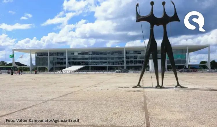 Policiamento na Praça dos Três Poderes é reforçado para julgamento de Bolsonaro no STF