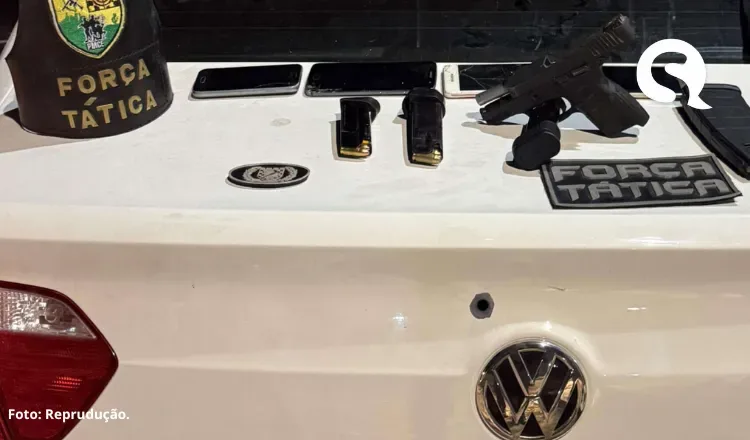 Ação da Polícia Militar resulta em apreensão de arma de fogo, munições e automóvel