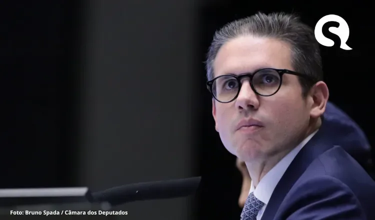 Bandidos rendem piloto e tentam roubar avião de Hugo Motta na Paraíba
