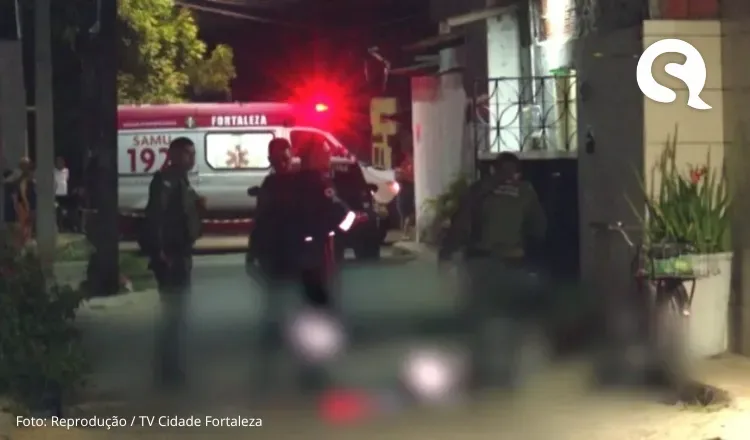 Homem é morto a tiros enquanto pedia para a mãe abrir o portão de casa, em Fortaleza